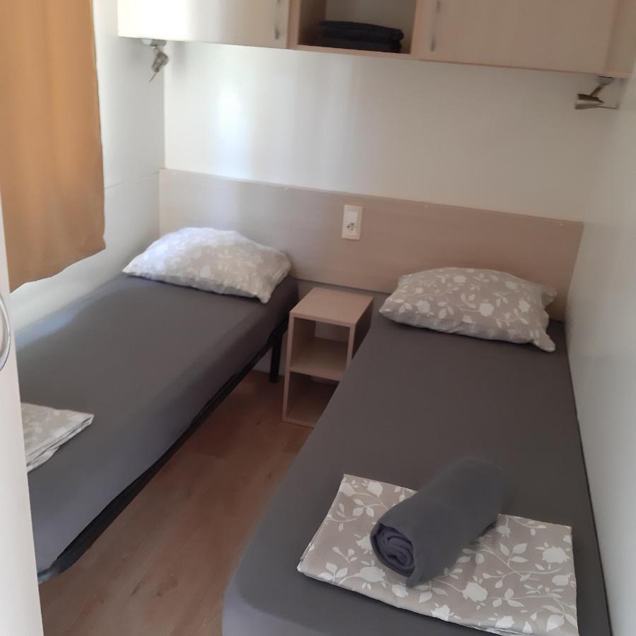 Grand Veles Camp Hotell Banjole Exteriör bild