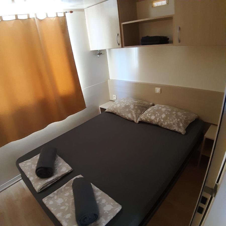Grand Veles Camp Hotell Banjole Exteriör bild