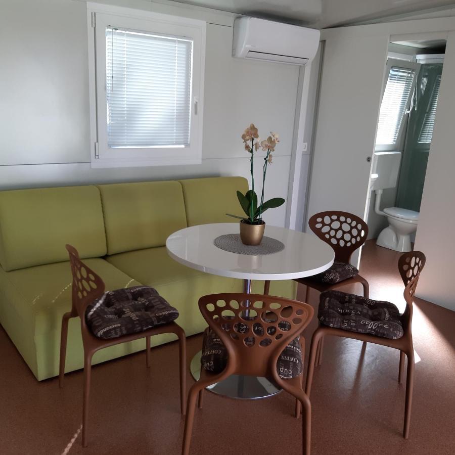 Grand Veles Camp Hotell Banjole Exteriör bild